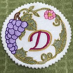 Luscious Grapes Monogram D and Gift Tag