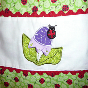 RIBBON FLOWER APPLIQUE 1 4X4