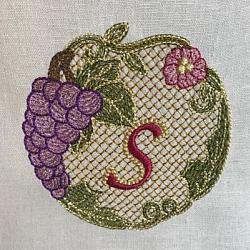 Luscious Grapes Monogram S and Gift Tag