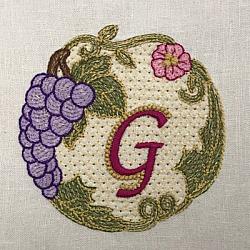 Luscious Grapes Monogram G and Gift Tag